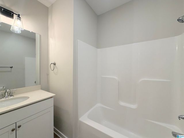 115 CROSSROADS CIRCLE, Jasper, AL 35504