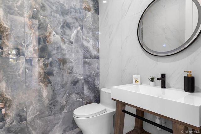 1750 Hobart Road, Southold, NY 11971