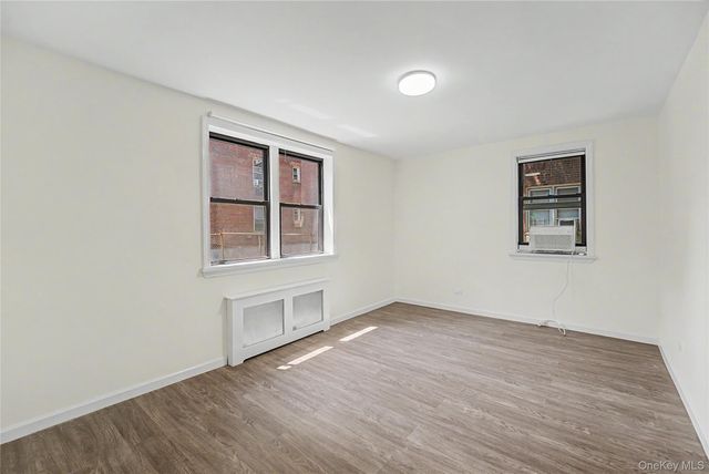 143-36 Barclay Avenue 1H, Flushing, NY 11355