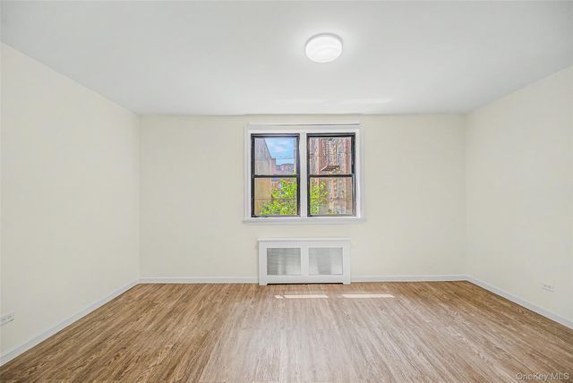 143-36 Barclay Avenue 1H, Flushing, NY 11355