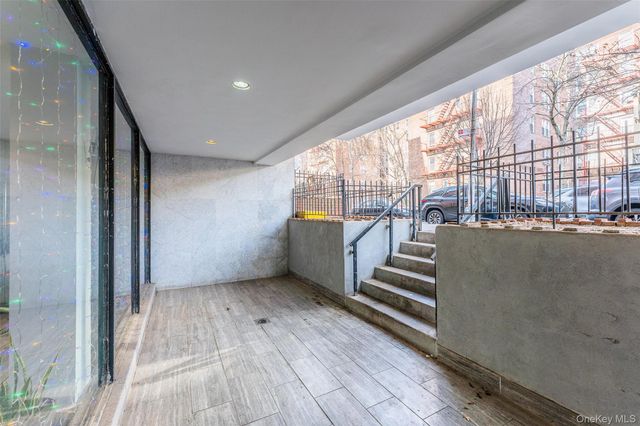 143-36 Barclay Avenue 1H, Flushing, NY 11355
