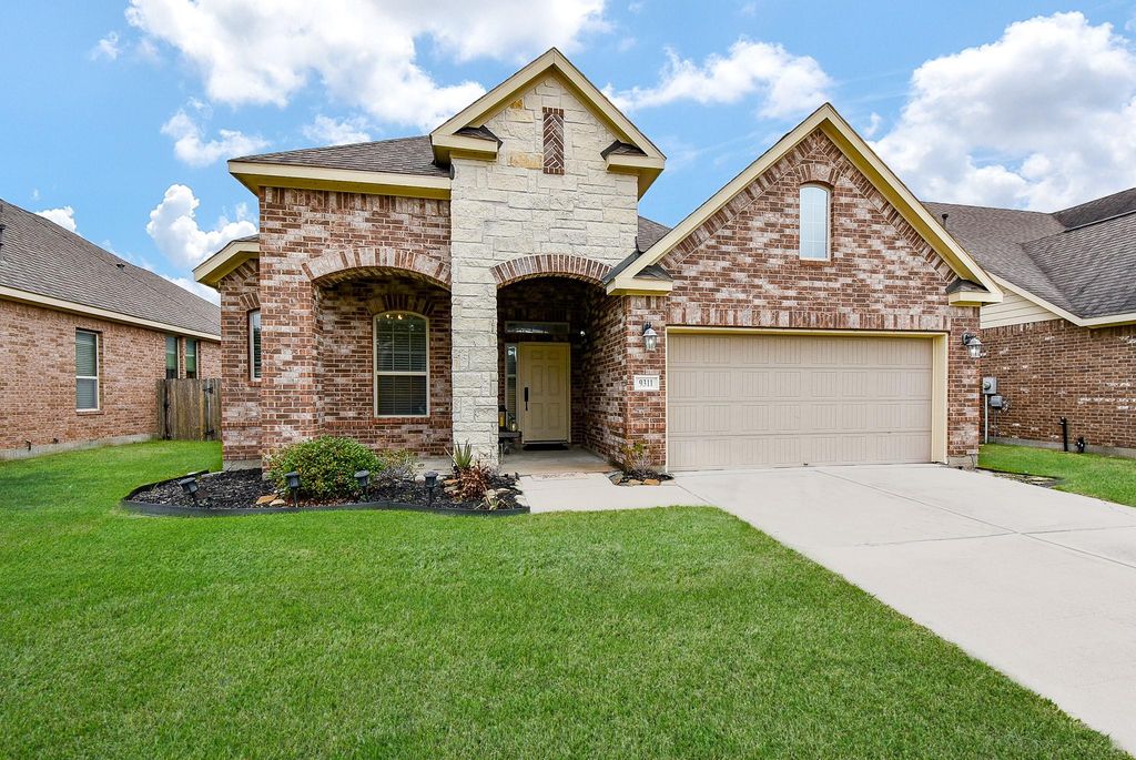 9311 Gilbert Hollow Drive, Rosenberg, TX 77469
