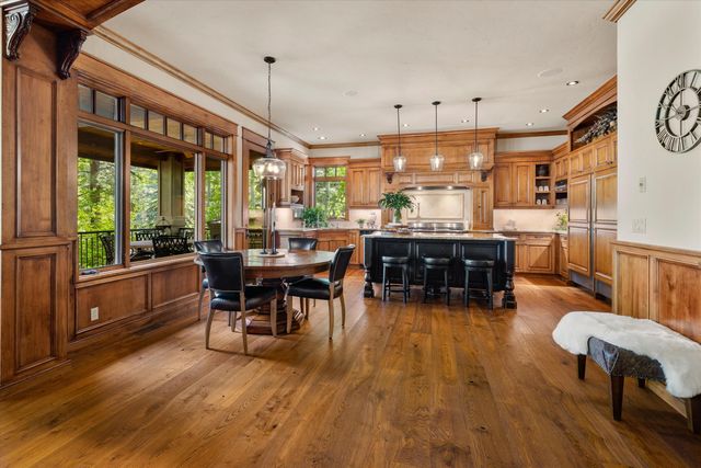 61697 Tam McArthur Loop, Bend, OR 97702