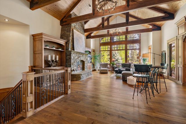 61697 Tam McArthur Loop, Bend, OR 97702