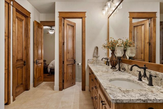 61697 Tam McArthur Loop, Bend, OR 97702