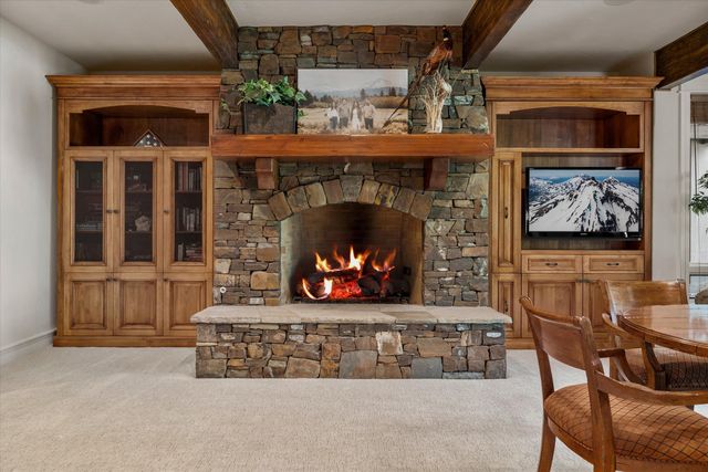 61697 Tam McArthur Loop, Bend, OR 97702