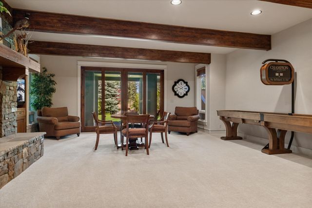 61697 Tam McArthur Loop, Bend, OR 97702