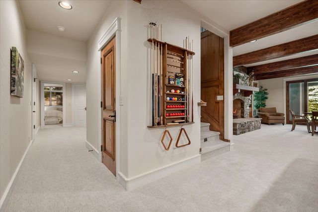 61697 Tam McArthur Loop, Bend, OR 97702