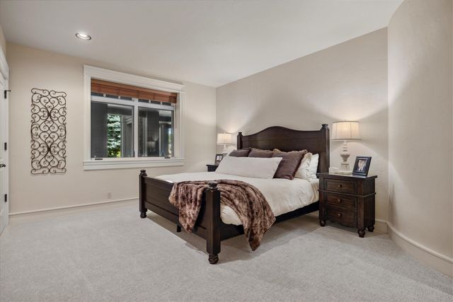 61697 Tam McArthur Loop, Bend, OR 97702