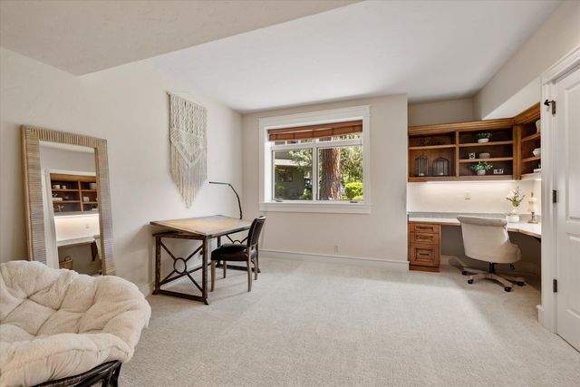 61697 Tam McArthur Loop, Bend, OR 97702