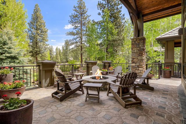 61697 Tam McArthur Loop, Bend, OR 97702