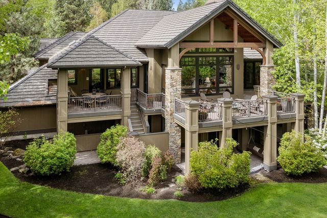 61697 Tam McArthur Loop, Bend, OR 97702