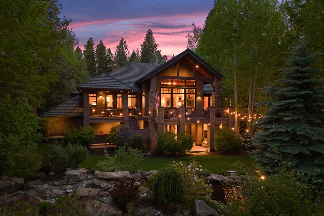 61697 Tam McArthur Loop, Bend, OR 97702