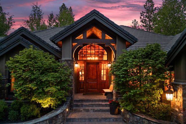 61697 Tam McArthur Loop, Bend, OR 97702