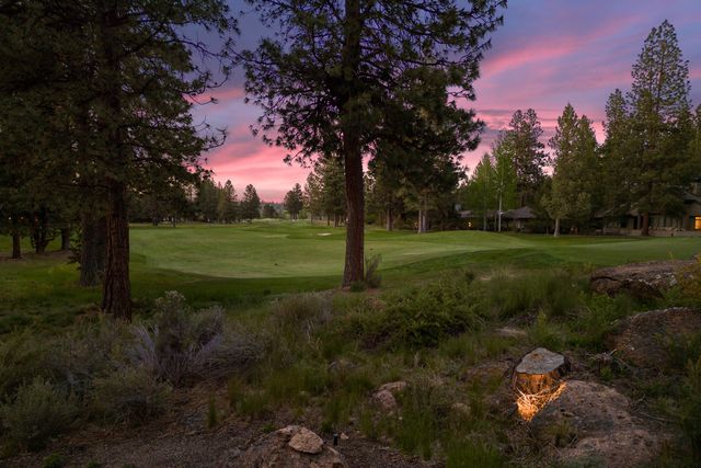 61697 Tam McArthur Loop, Bend, OR 97702