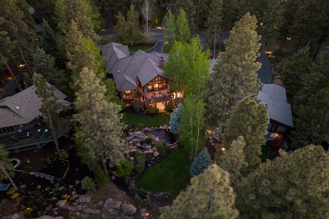 61697 Tam McArthur Loop, Bend, OR 97702