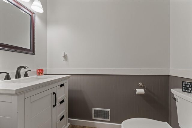 70820 Sunrise Drive, Edwardsburg, MI 49112