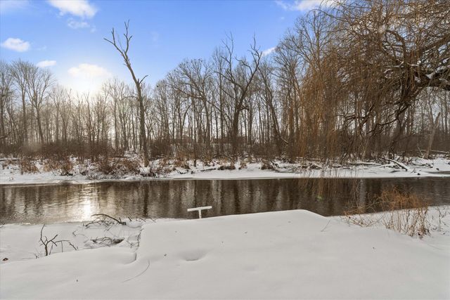 70820 Sunrise Drive, Edwardsburg, MI 49112