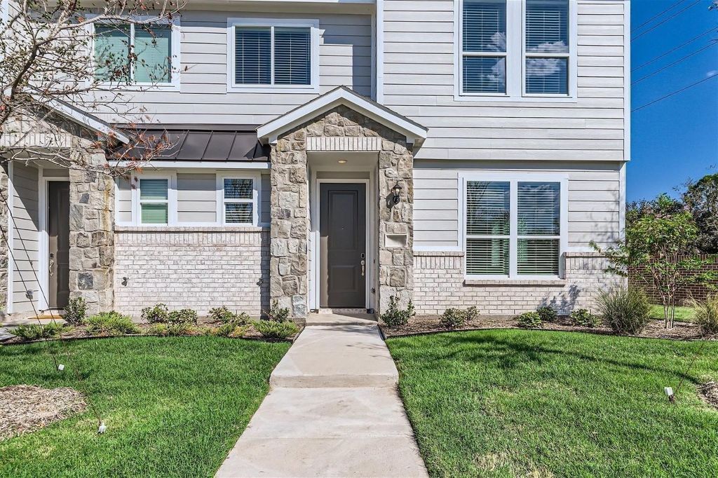 2350 Freshwater Lane, Mckinney, TX 75071