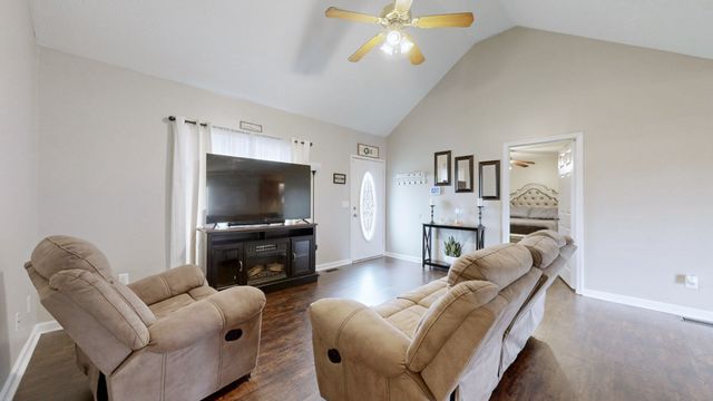 2553 Hillingdon Dr, Murfreesboro, TN 37127