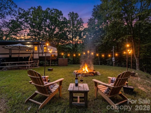 997 Hoot Owl Road, Spruce Pine, NC 28777