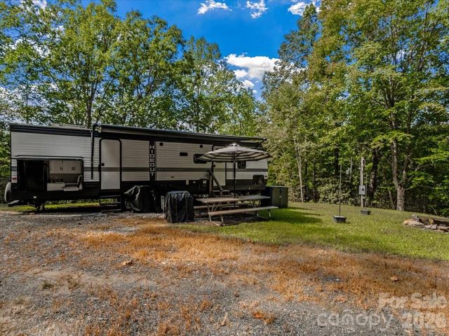 997 Hoot Owl Road, Spruce Pine, NC 28777