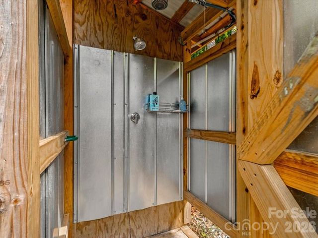 997 Hoot Owl Road, Spruce Pine, NC 28777