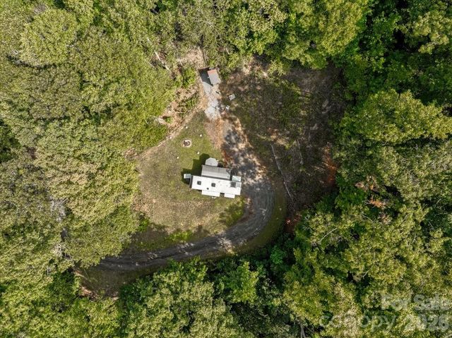 997 Hoot Owl Road, Spruce Pine, NC 28777
