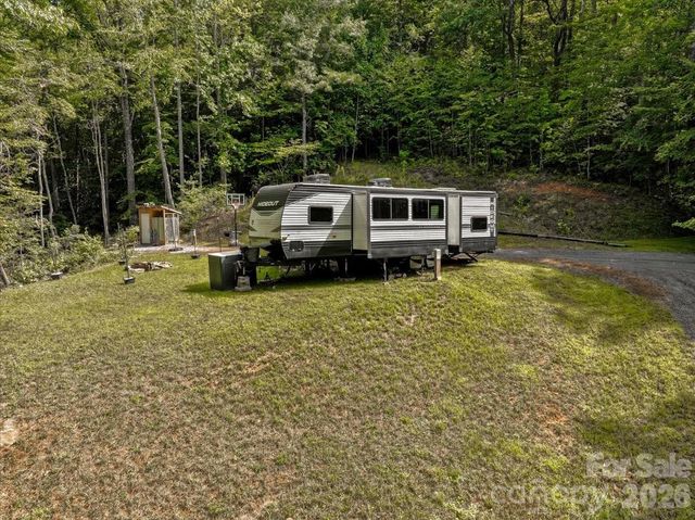 997 Hoot Owl Road, Spruce Pine, NC 28777