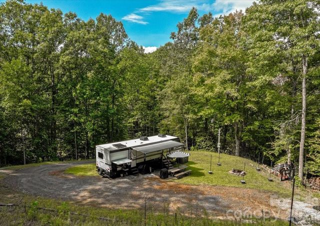 997 Hoot Owl Road, Spruce Pine, NC 28777