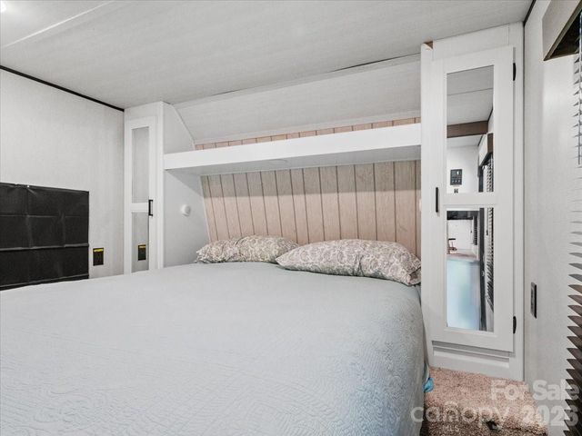 997 Hoot Owl Road, Spruce Pine, NC 28777