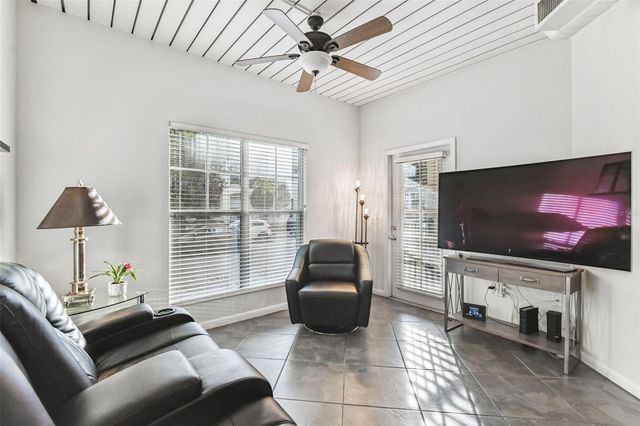 2421 W HORATIO STREET 818, Tampa, FL 33609