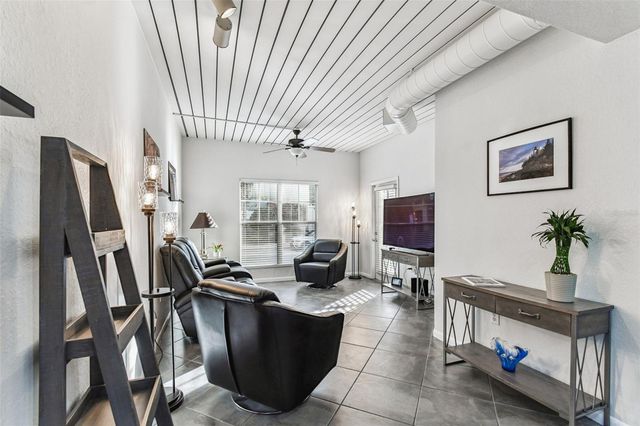 2421 W HORATIO STREET 818, Tampa, FL 33609