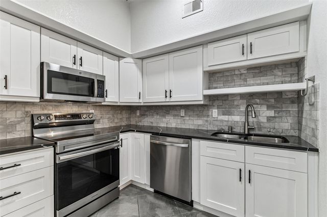 2421 W HORATIO STREET 818, Tampa, FL 33609