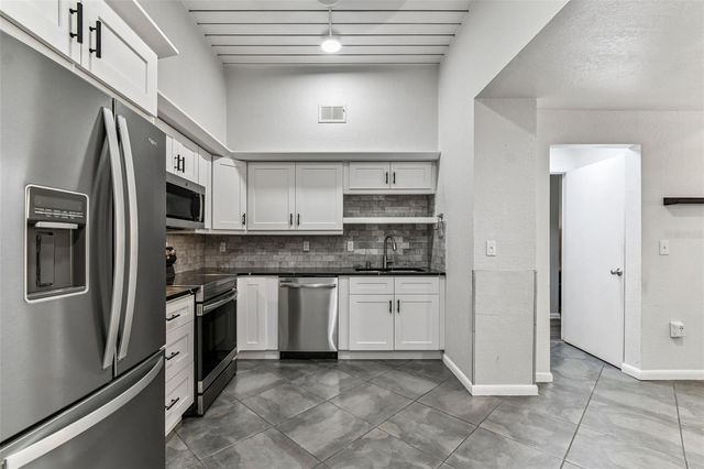 2421 W HORATIO STREET 818, Tampa, FL 33609