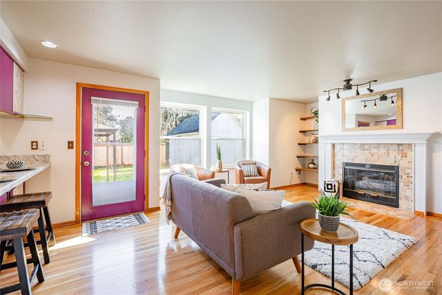 13005 10th Avenue Ct E, Tacoma, WA 98445