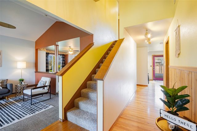 13005 10th Avenue Ct E, Tacoma, WA 98445