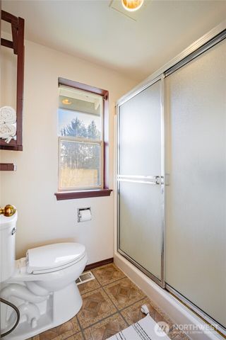 13005 10th Avenue Ct E, Tacoma, WA 98445