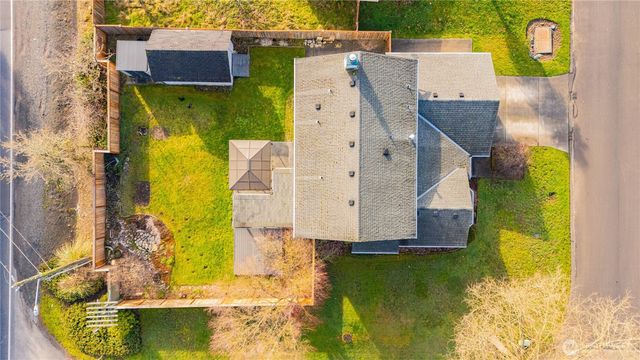 13005 10th Avenue Ct E, Tacoma, WA 98445