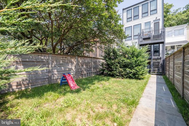532 TAYLOR ST NW #1, Washington, DC 20011