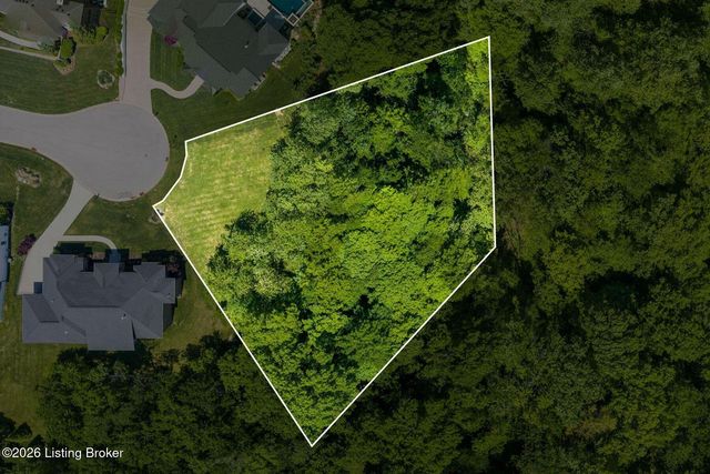 6710 Glen Springs Ct, Louisville, KY 40222