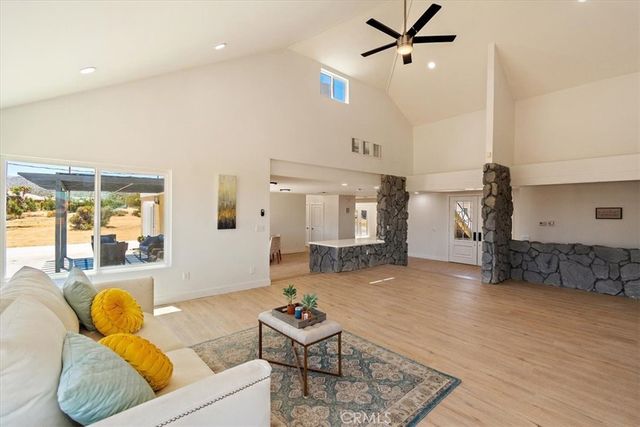 9255 Fortuna Avenue, Yucca Valley, CA 92284