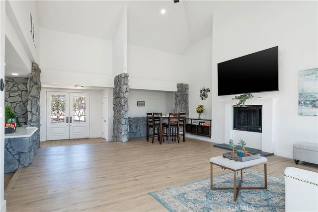9255 Fortuna Avenue, Yucca Valley, CA 92284