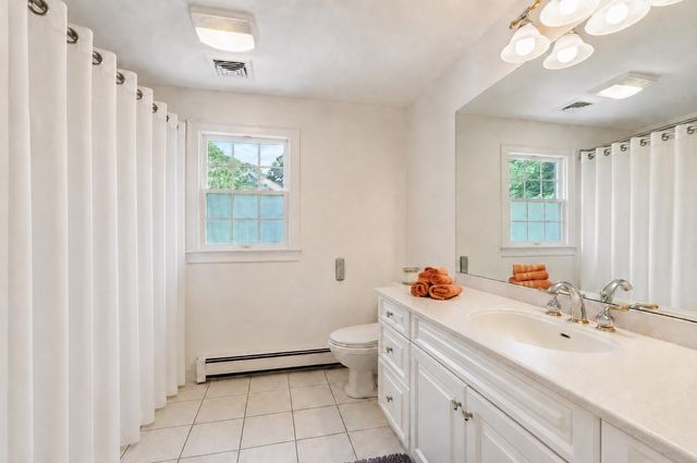57 Mckenna Ridge Dr, Falmouth, MA 02536