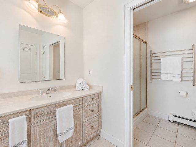 57 Mckenna Ridge Dr, Falmouth, MA 02536