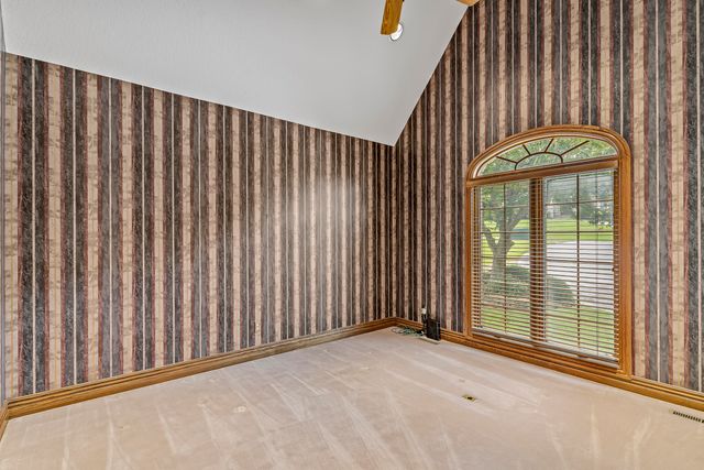 5418 S Castlebay Drive, Springfield, MO 65809