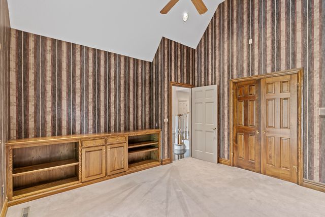 5418 S Castlebay Drive, Springfield, MO 65809