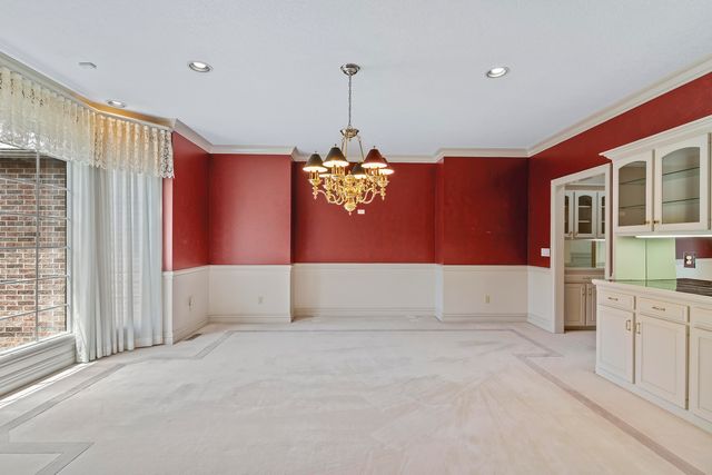 5418 S Castlebay Drive, Springfield, MO 65809