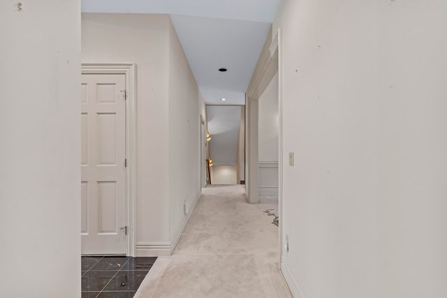 5418 S Castlebay Drive, Springfield, MO 65809