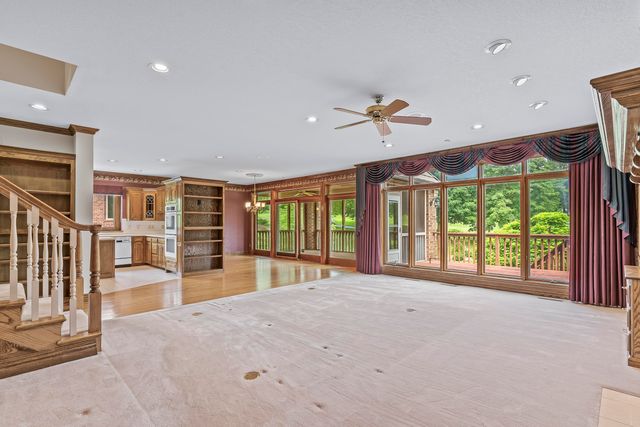 5418 S Castlebay Drive, Springfield, MO 65809